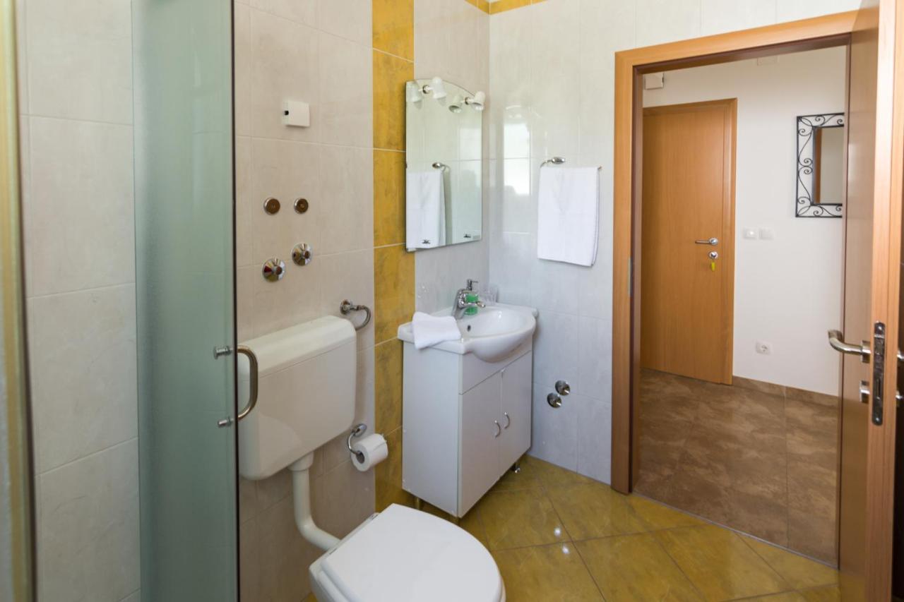 Apartments Veronika 帕格 外观 照片
